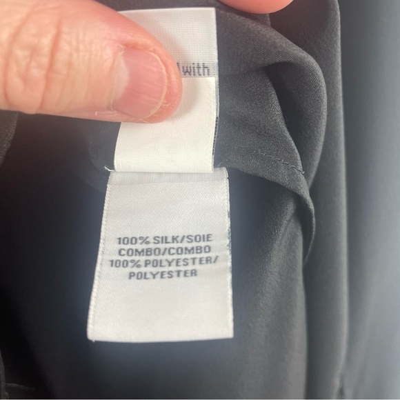 Diane Von Furstenburg Windona Black Panther Lace 100% Silk Blouse V-Neck Size 6 - Picture 13 of 16